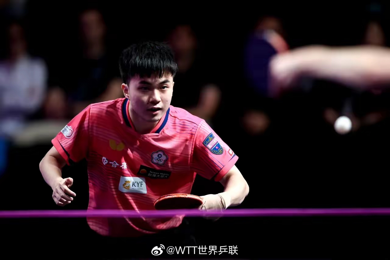 瑞典乒乓球队爆冷波兰乒乓球队，奥恰洛夫统治全场