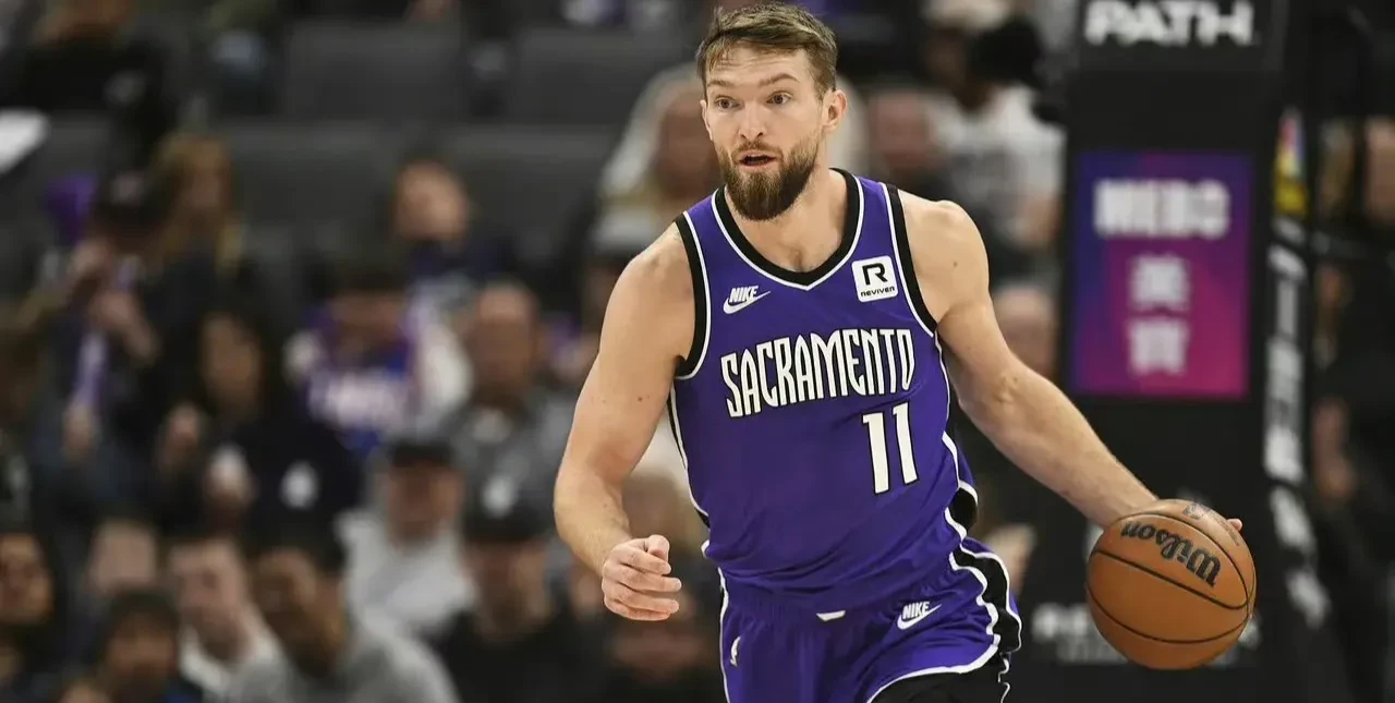 加拿大男篮翻盘猛龙，瓦兰丘纳斯绝境逆转