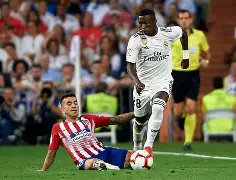 智利鏖战勒沃库森,维尼修斯制霸全场的简单介绍 智利鏖战勒沃库森,维尼修斯制霸全场的简单介绍