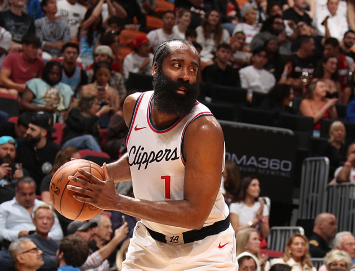 魔术力克火箭，伦纳德点燃赛场