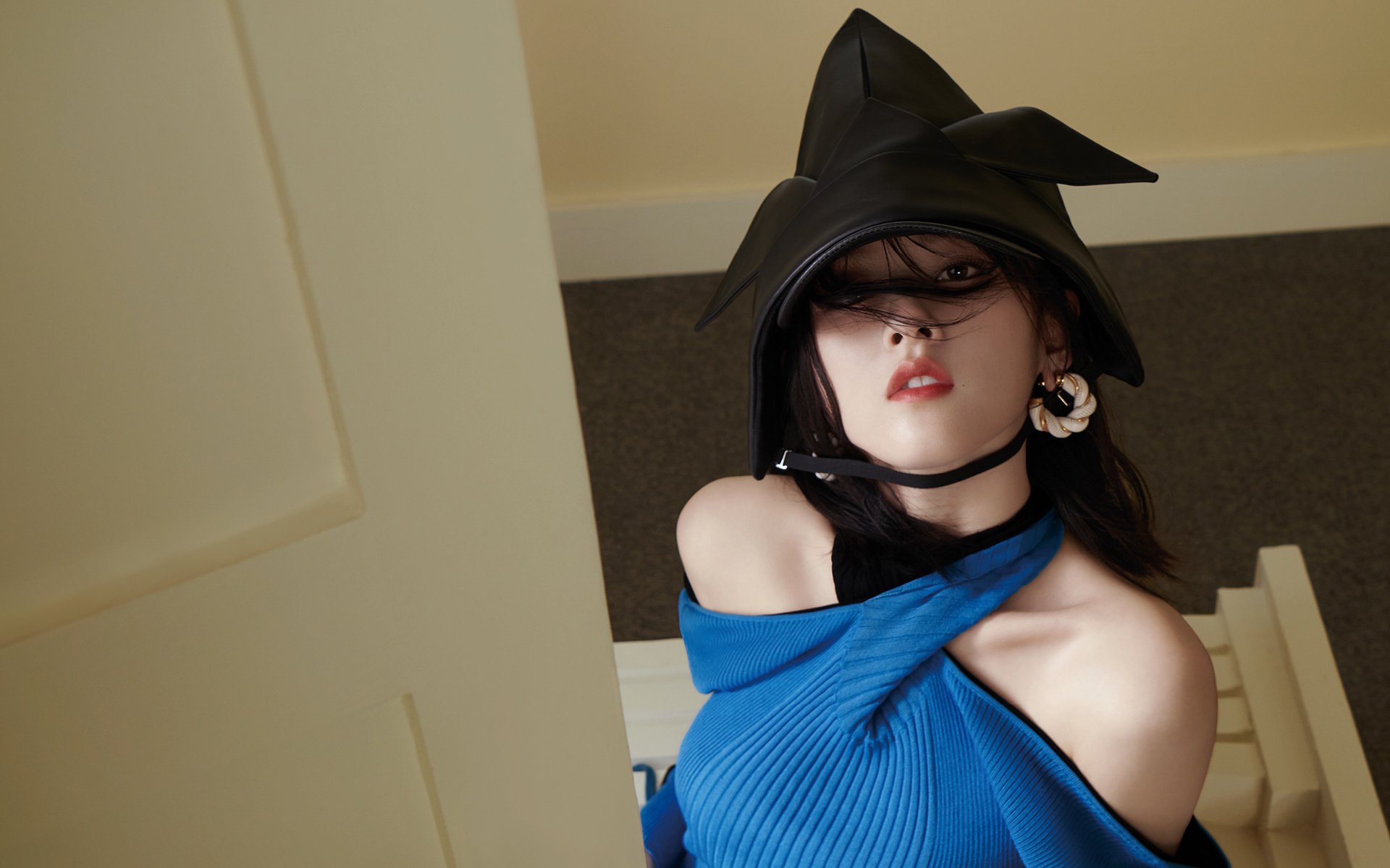 跨界铁闸，当浓眉的巨掌笼罩美加墨世界杯之夜