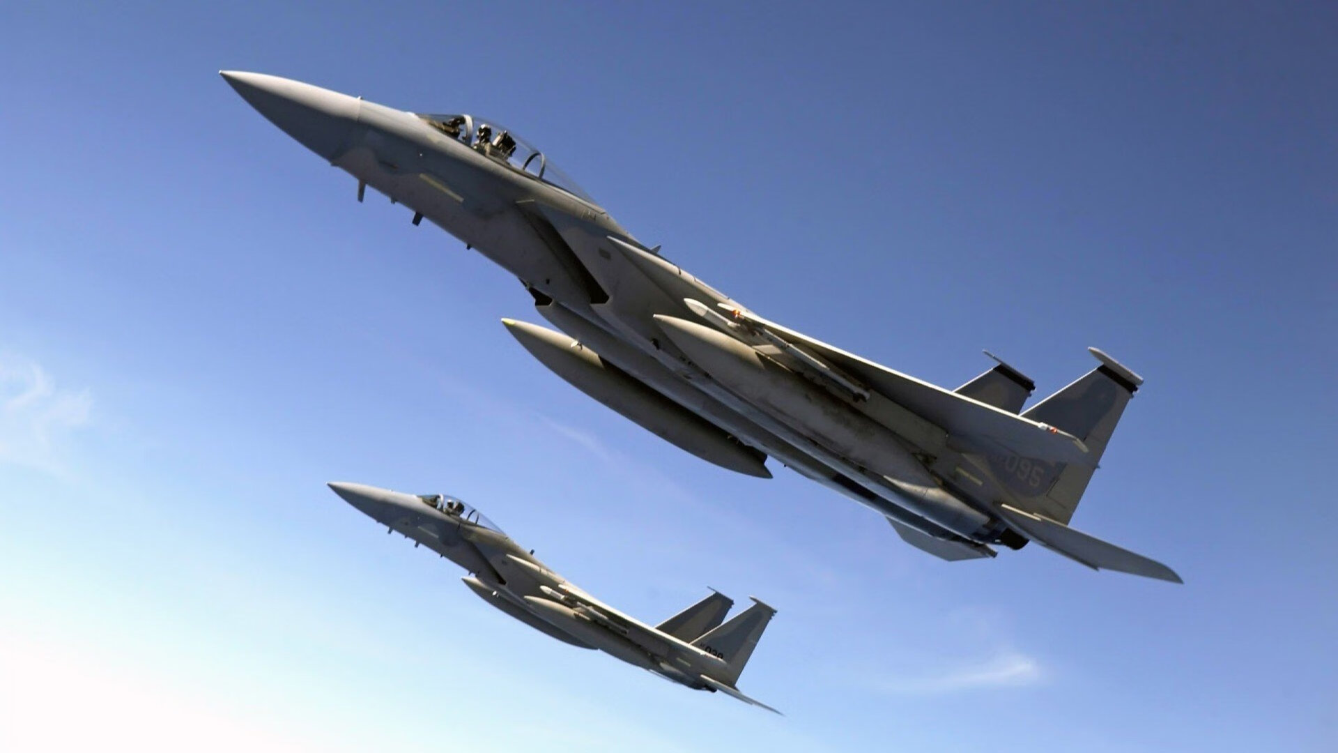 当节奏大师降临维苏威，莱万如何让那不勒斯与罗马的对决成为他的独奏会